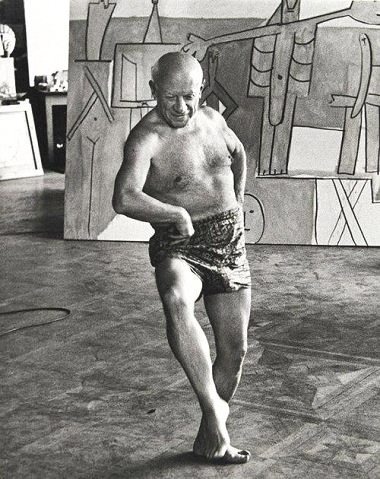 Picasso posing as a ballerina