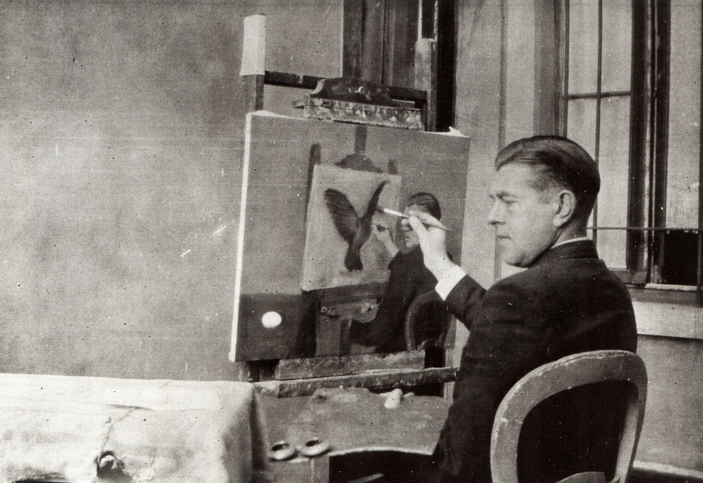 04 Jacqueline Nonkels - Rene Magritte paints Helderzeinheid 1936 by Cea.