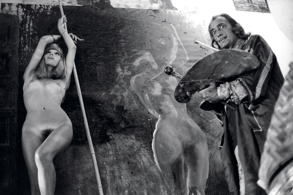 Salvador Dalí painting Amanda Lear, by Yul Brynner, 1971
