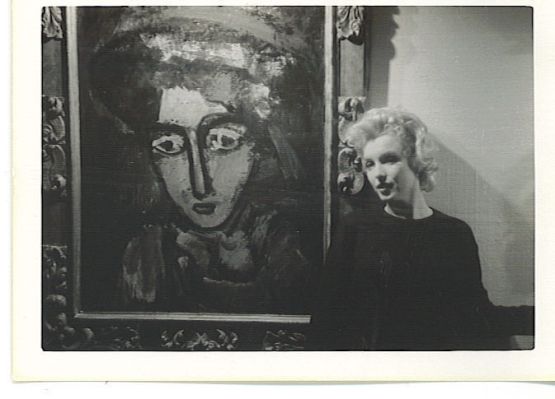 marilyn with painting