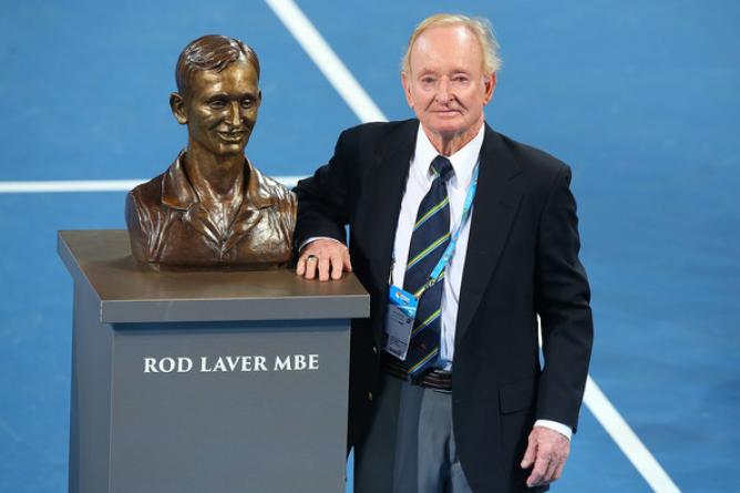 Rod-Laver with his sculpture